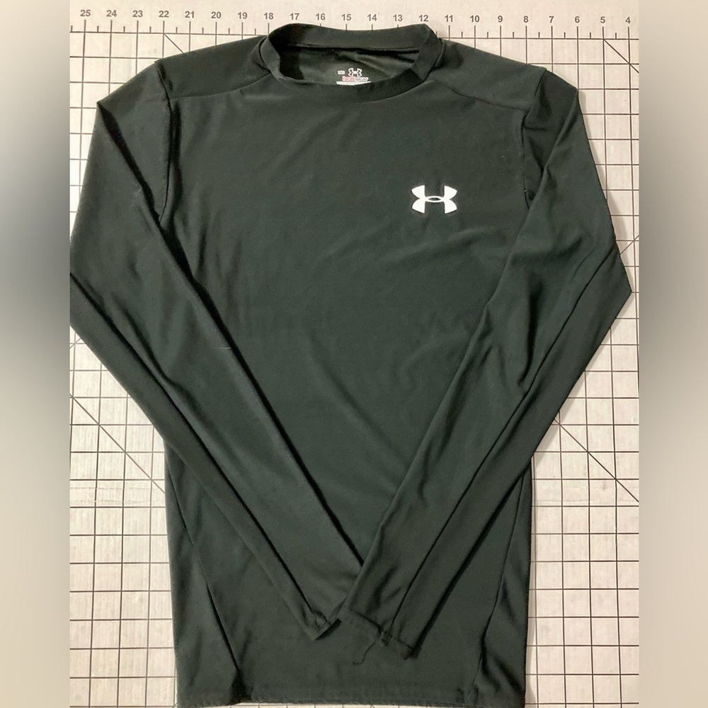 Under Armour Men’s Medium Black Heat Gear Long Sleeve Shirt